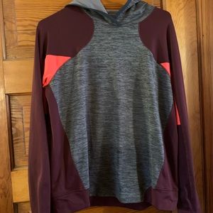 Under Armour Sweatshirt